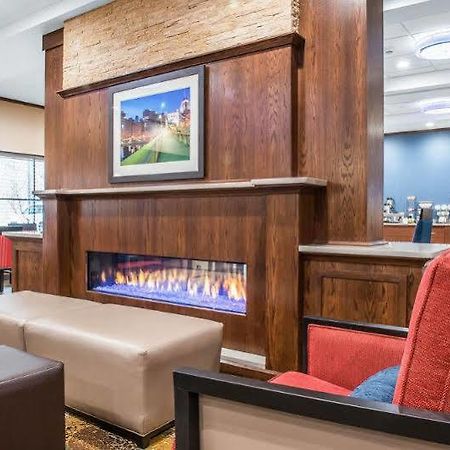 Comfort Inn & Suites Питтсбург Экстерьер фото