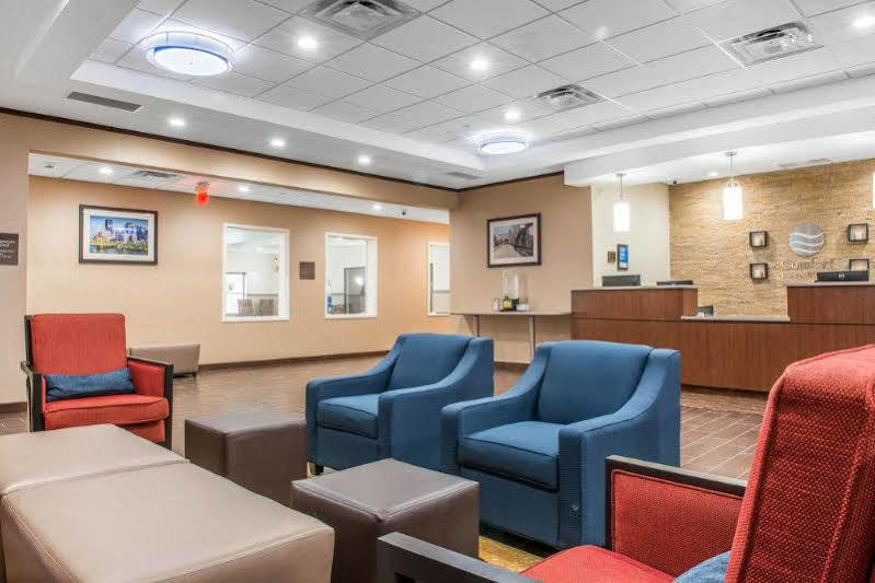 Comfort Inn & Suites Питтсбург Экстерьер фото